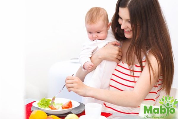 Chế độ dinh dưỡng khác nhau khiến sữa mẹ không giống nhau