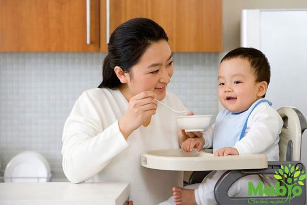 Bảo đảm 5 món ăn dặm từ sữa mẹ sau giúp bé “no nê” lại cực dễ nấu!