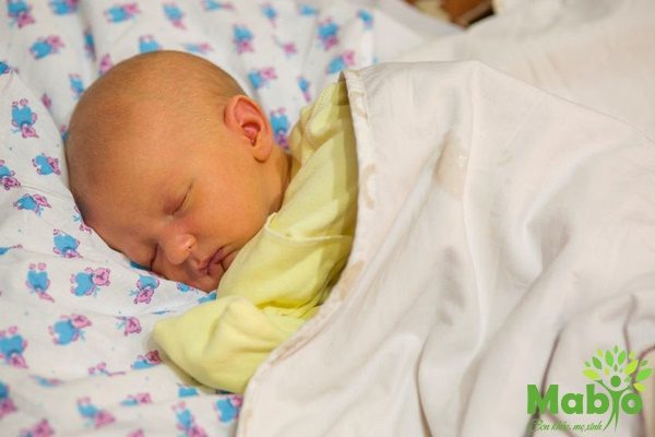 6 biểu hiện sinh lý ở trẻ sơ sinh thường gặp nhất!
