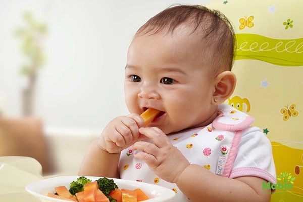 Để bé ăn theo nhu cầu là điều khác biệt của phương pháp ăn dặm kiểu Nhật
